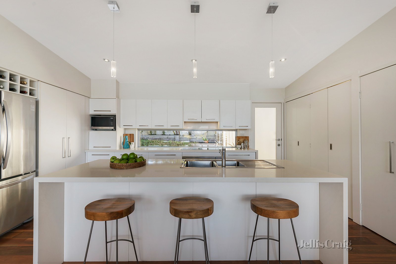 22-24 McDonald Avenue, Templestowe image 6