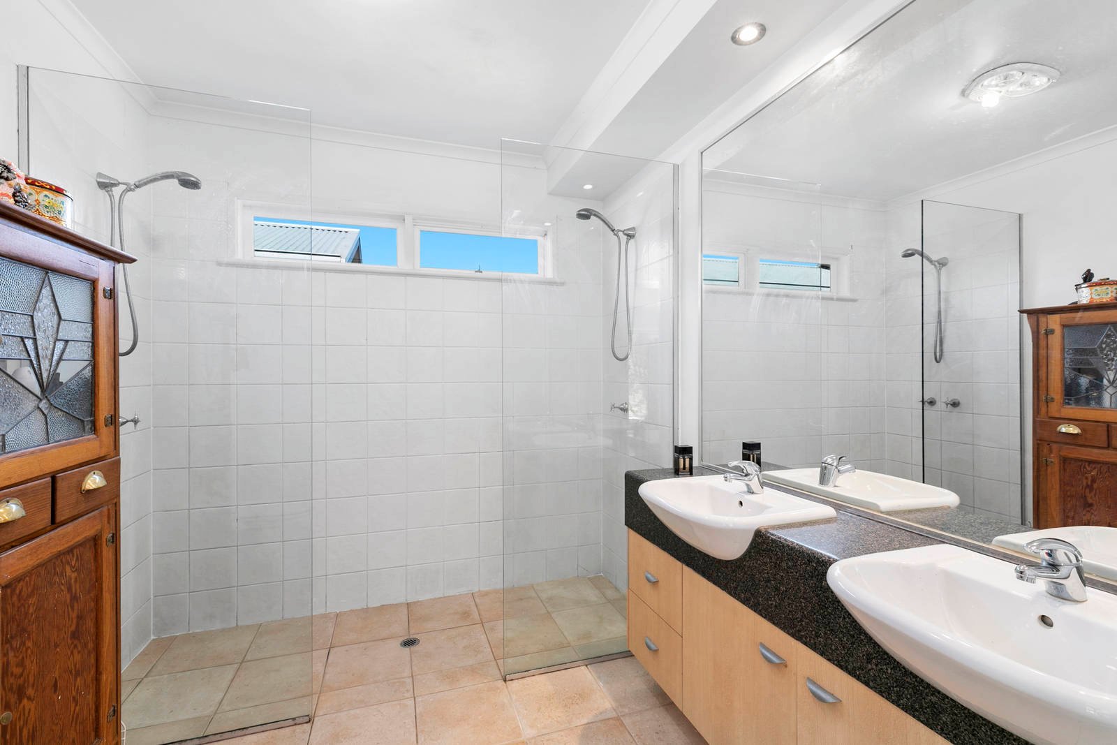 Property Gallery Thumbnail 13