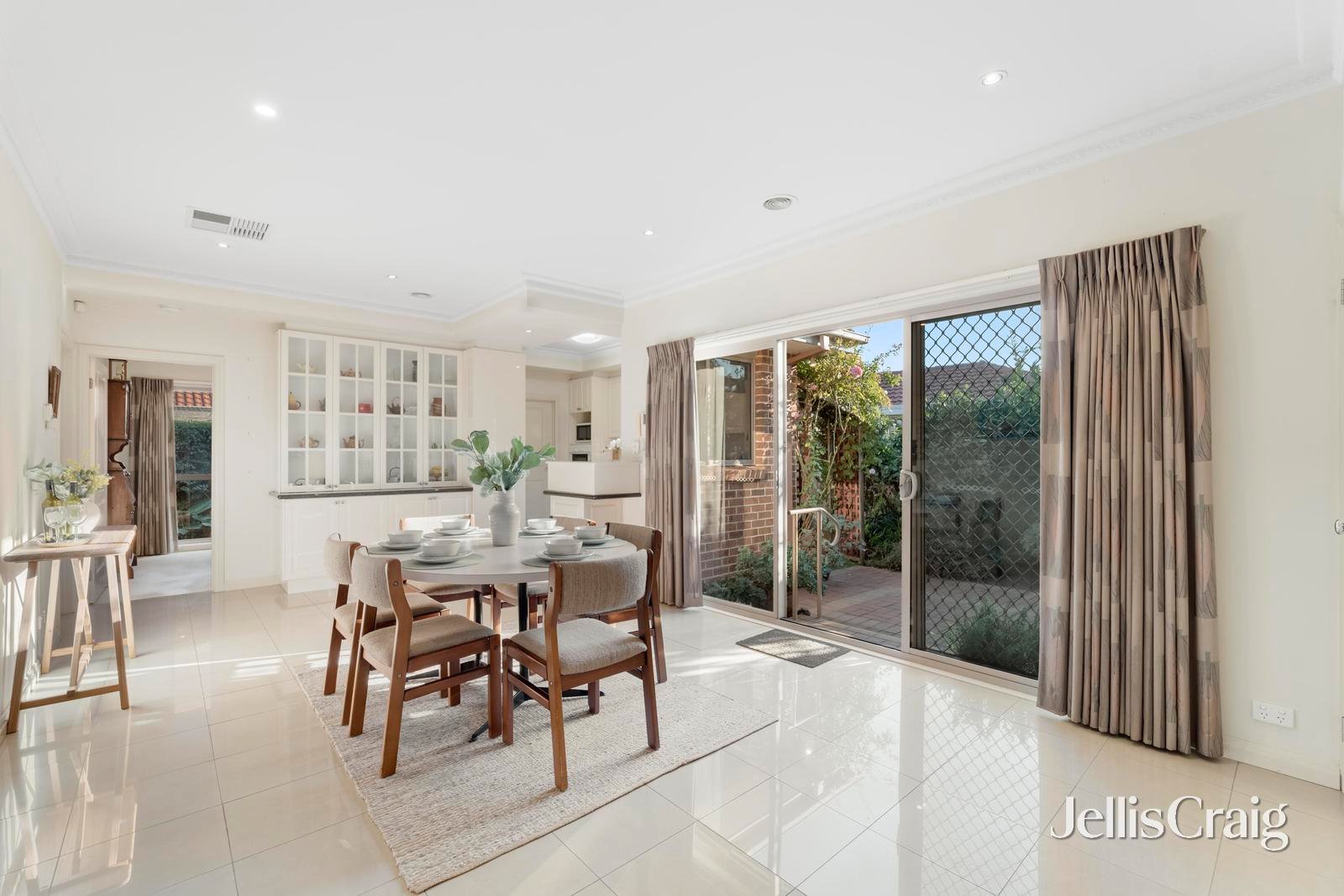 2/2-4 Flora Grove, Forest&nbsp;Hill image 3