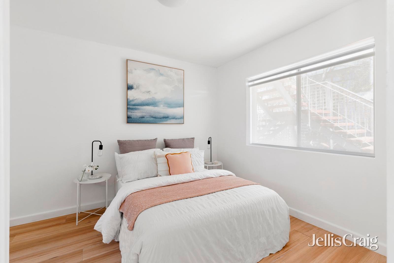 2/2-4 Thomson Street, Northcote image 4