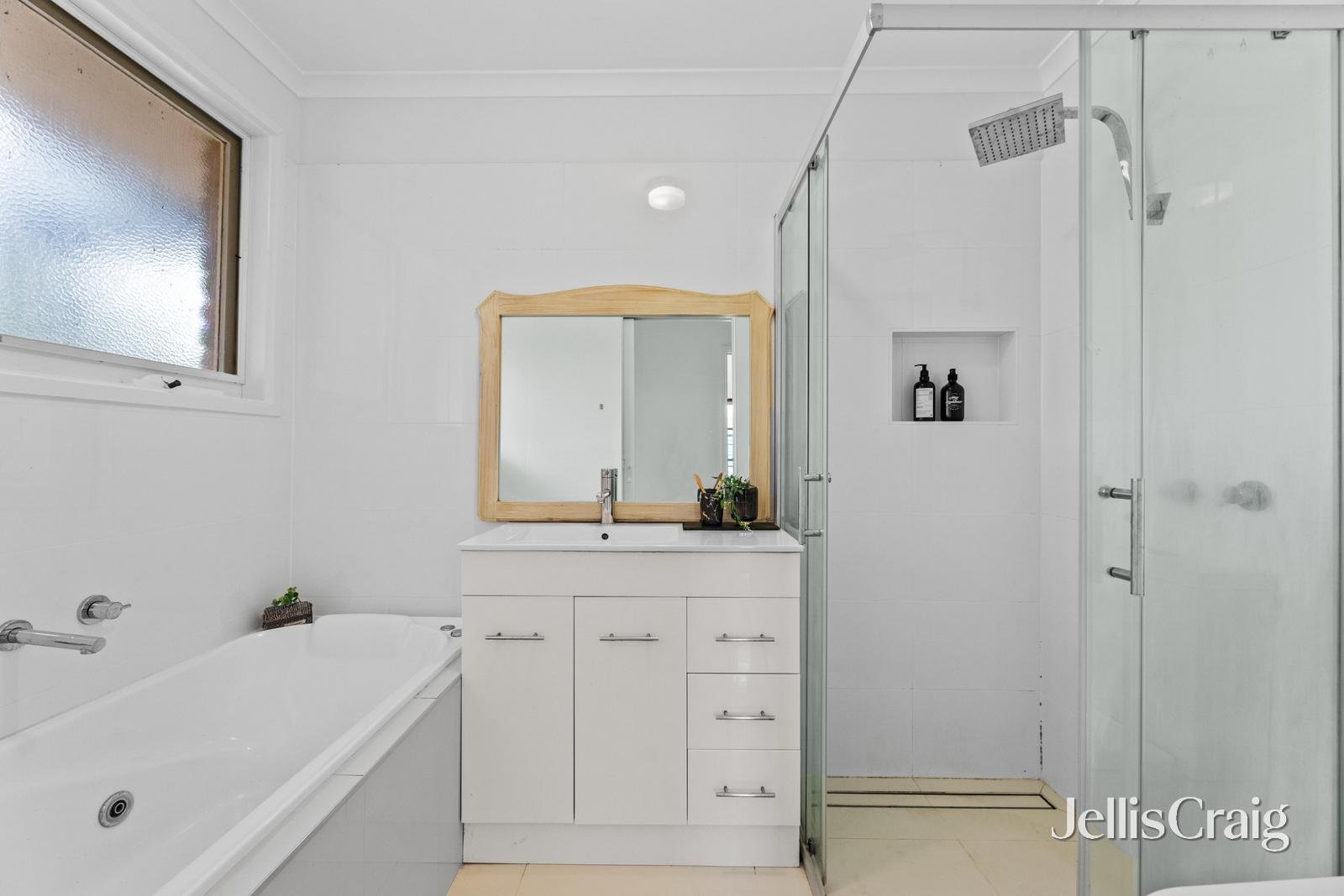22 Almray Place, Glen Waverley image 12