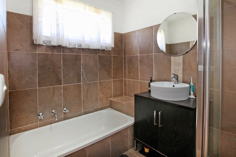 Property Gallery Thumbnail 5