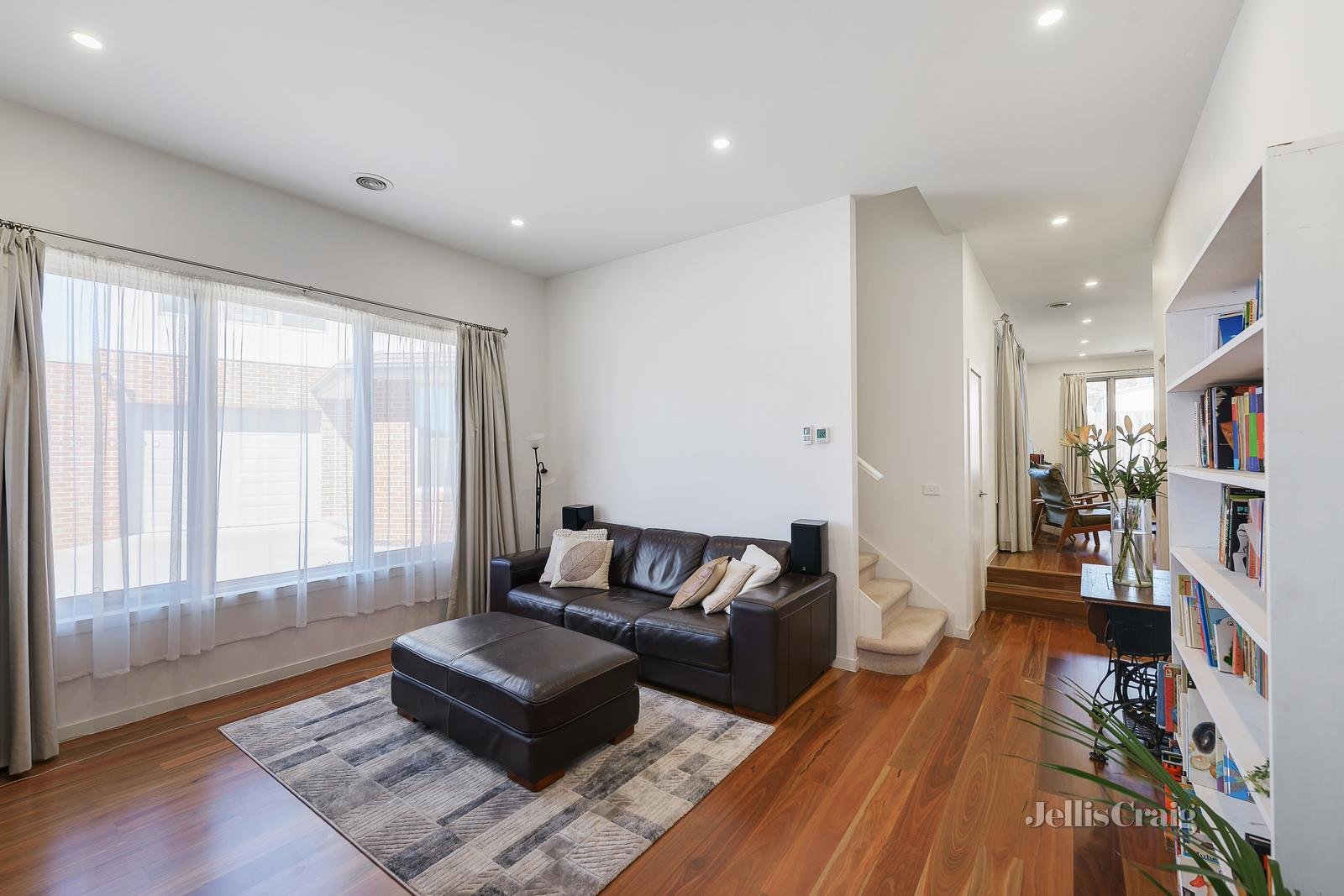 2/2 Anthony Crescent, Box Hill North image 4