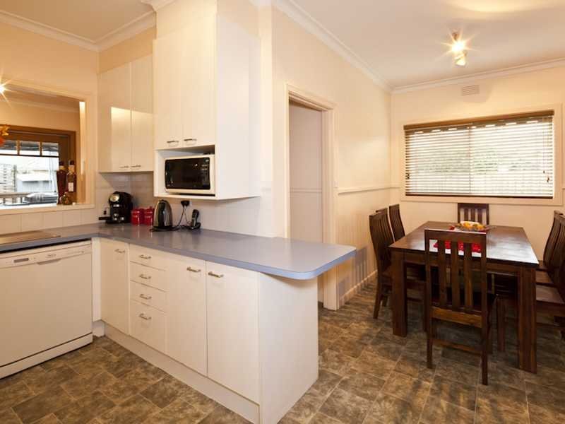 22 Ash Road, Leopold image 6