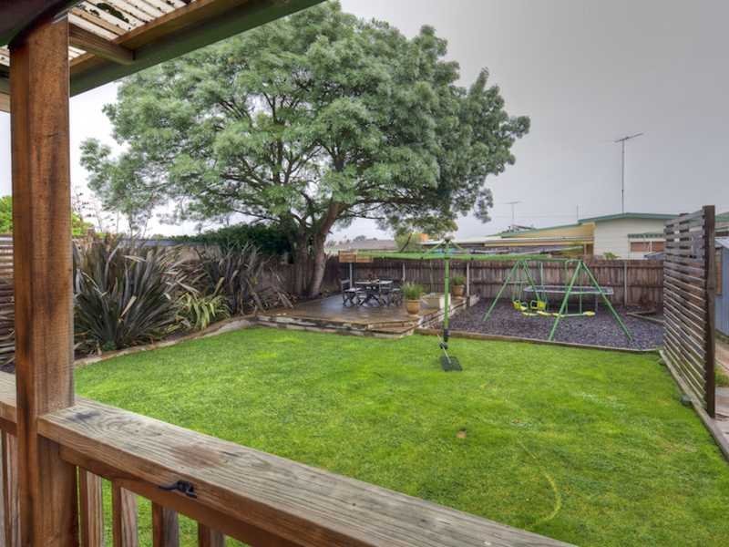 22 Ash Road, Leopold image 13