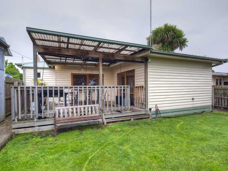 22 Ash Road, Leopold image 14
