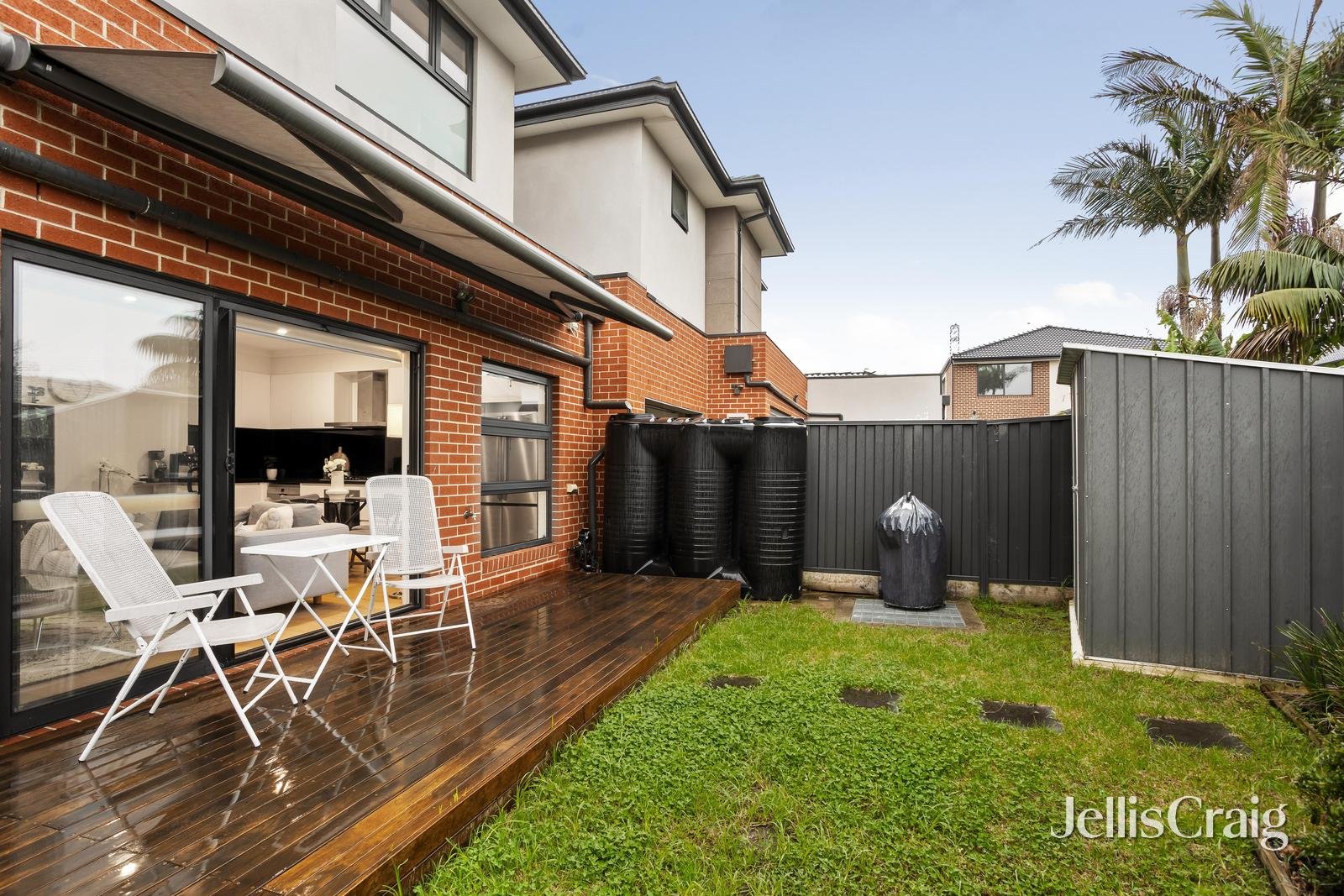 2/2 Ashdale Court, Springvale image 10
