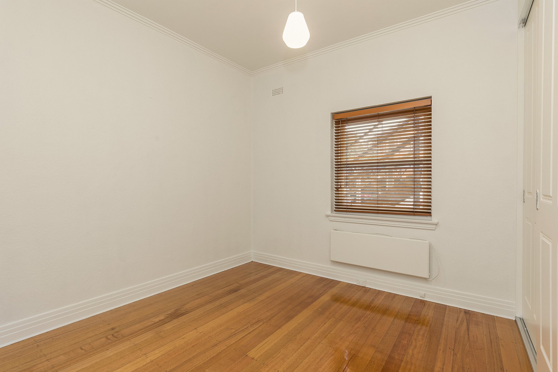 Property Gallery Thumbnail 4
