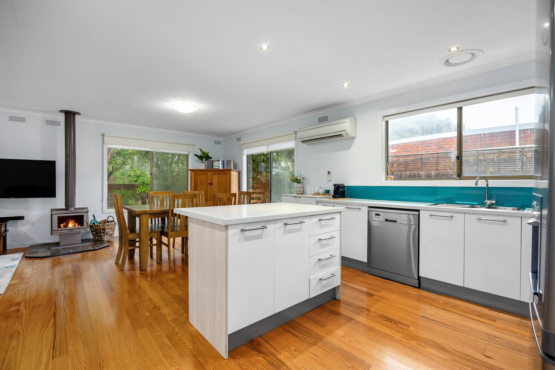 Property Gallery Thumbnail 8