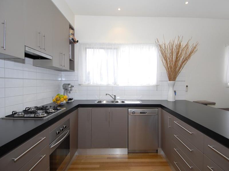 22 Balliang Street, South Geelong image 3