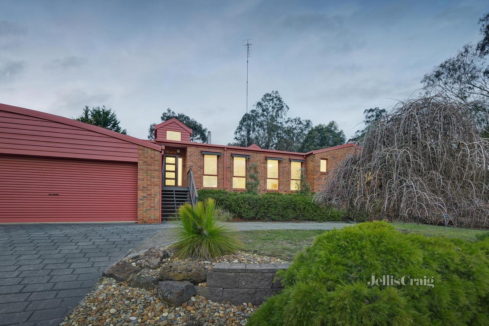 22 Balmoral Circuit, Eltham image 2
