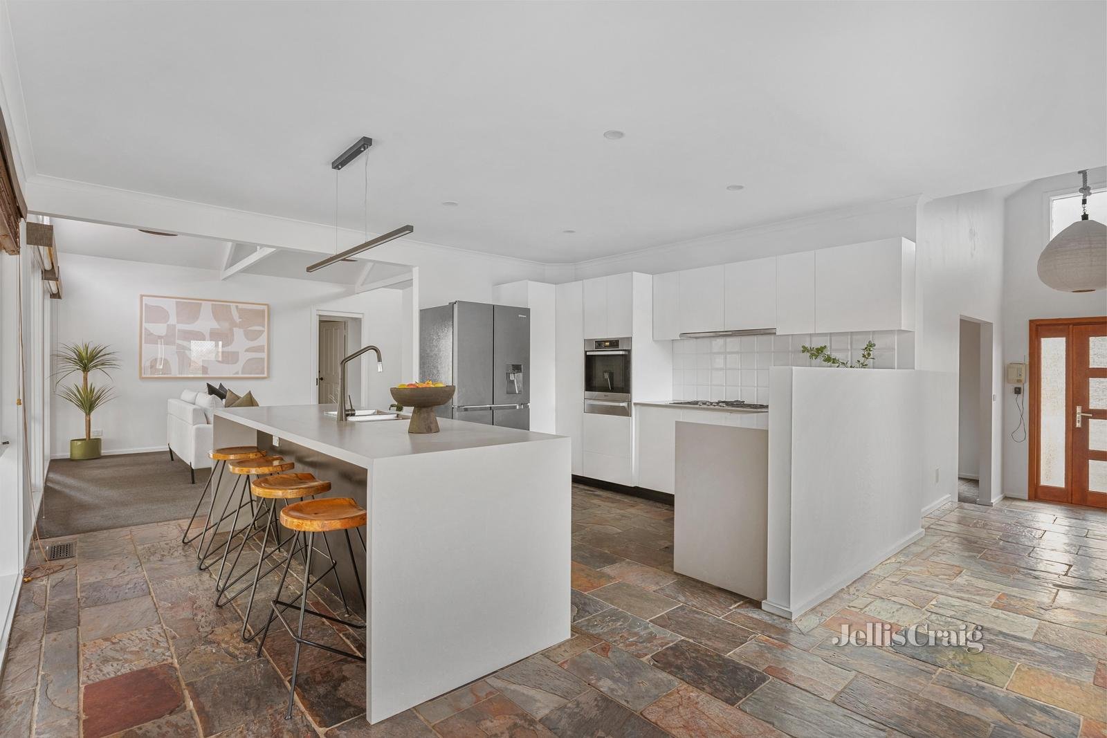 22 Balmoral Circuit, Eltham image 4
