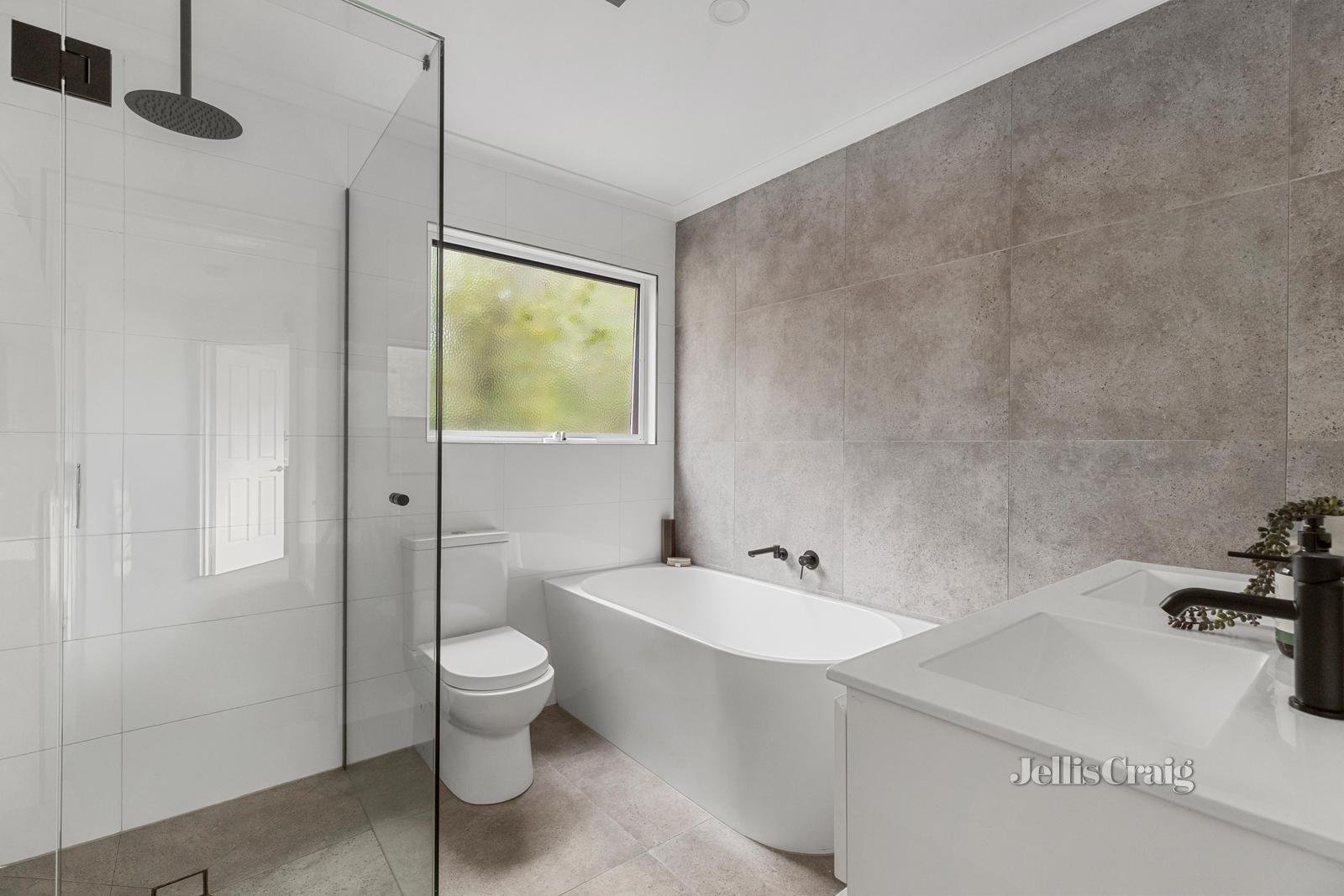 22 Balmoral Circuit, Eltham image 12