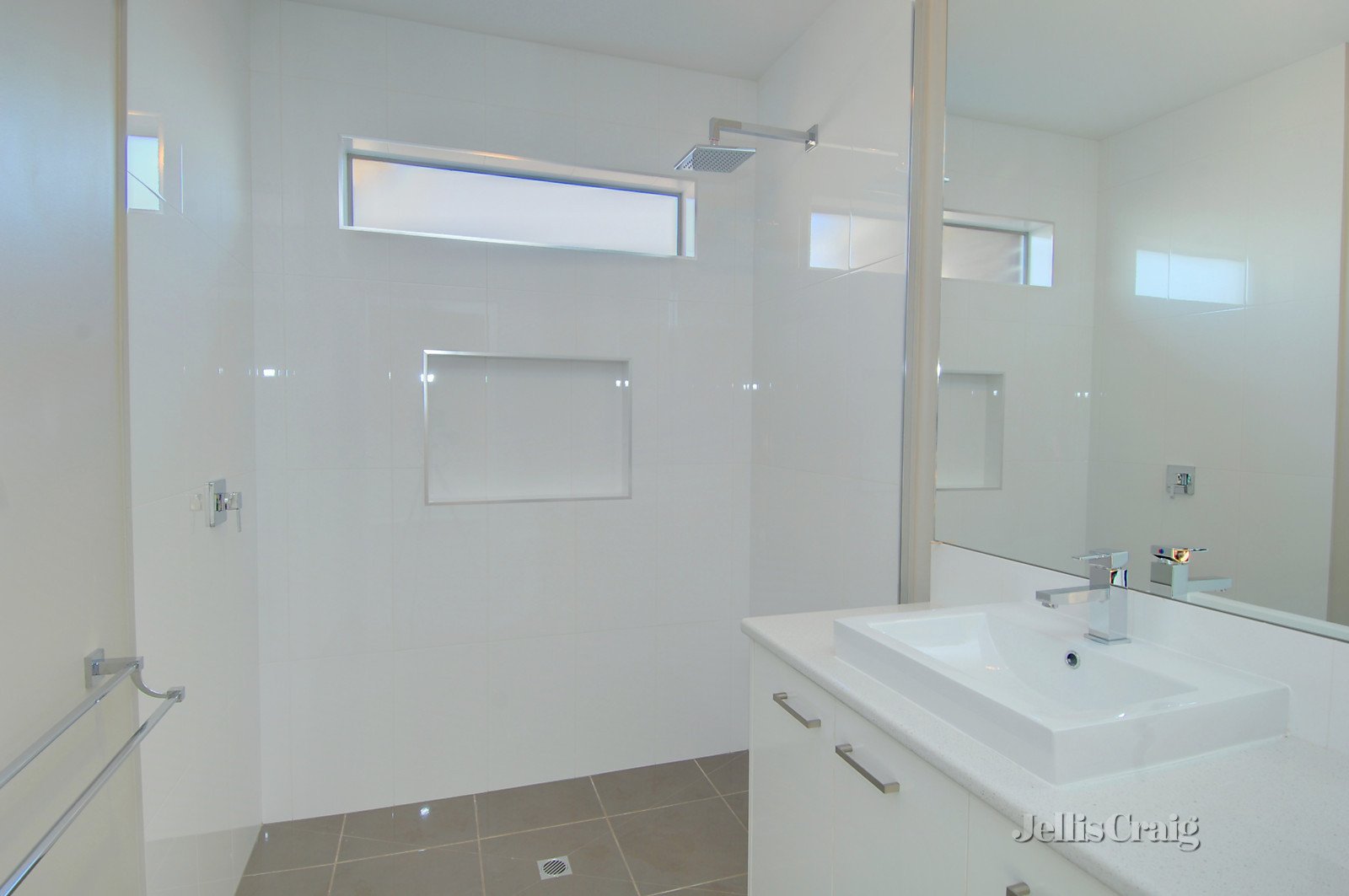 22 Banff Road, Winter Valley image 3