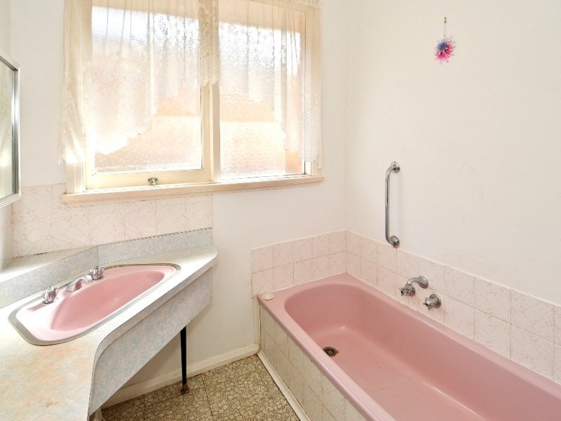 22 Barcelona Street, Norlane image 9