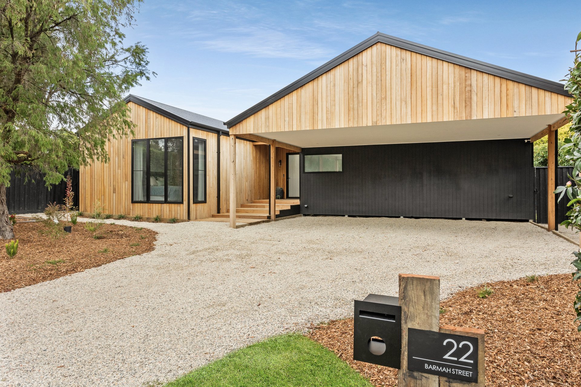 Property Gallery Thumbnail 10
