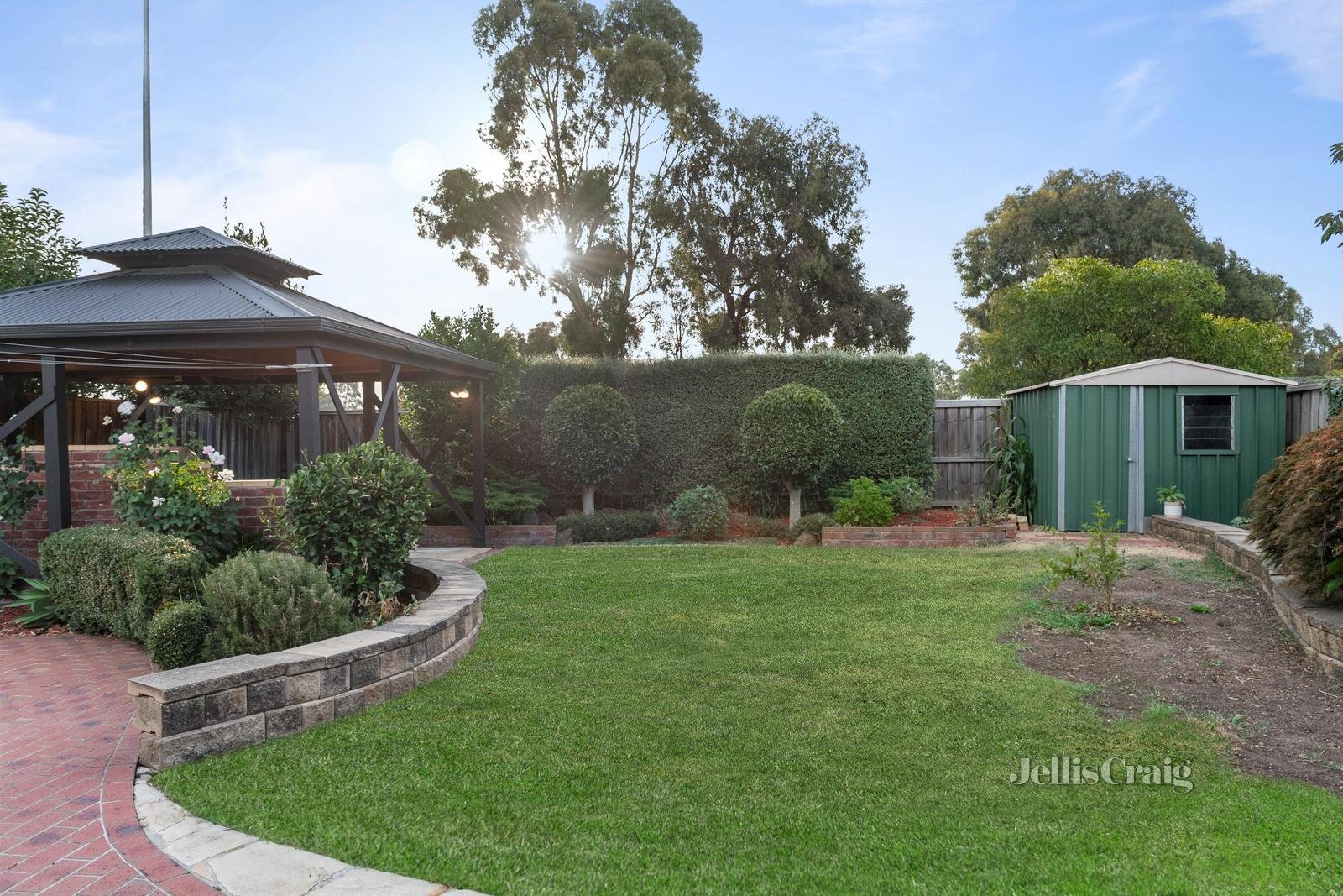 22 Bayonne Close, Greensborough image 15