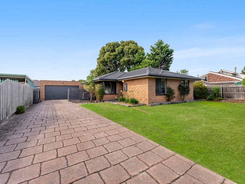 22 Beacon Hills Crescent, Craigieburn image 1