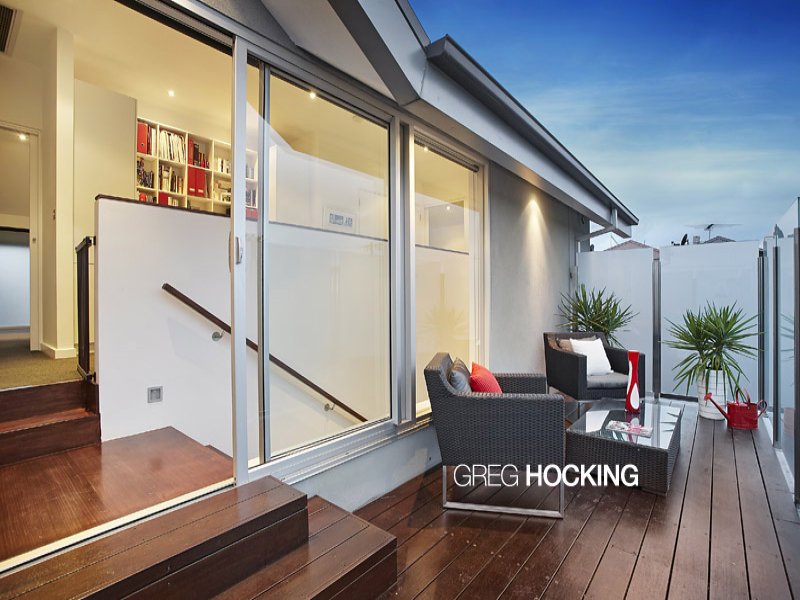 2/2 Benbow Street, Yarraville image 11