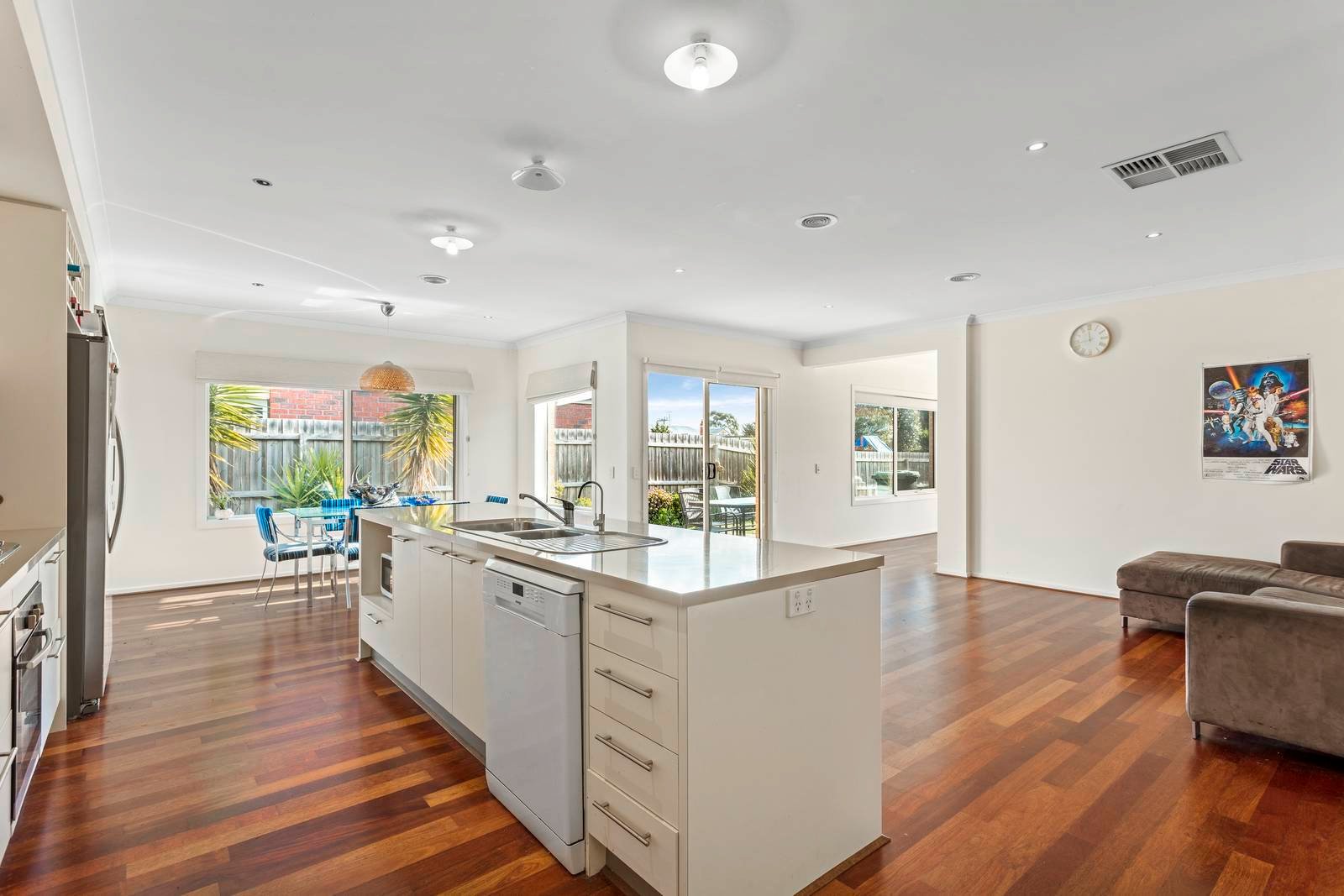 Property Gallery Thumbnail 3