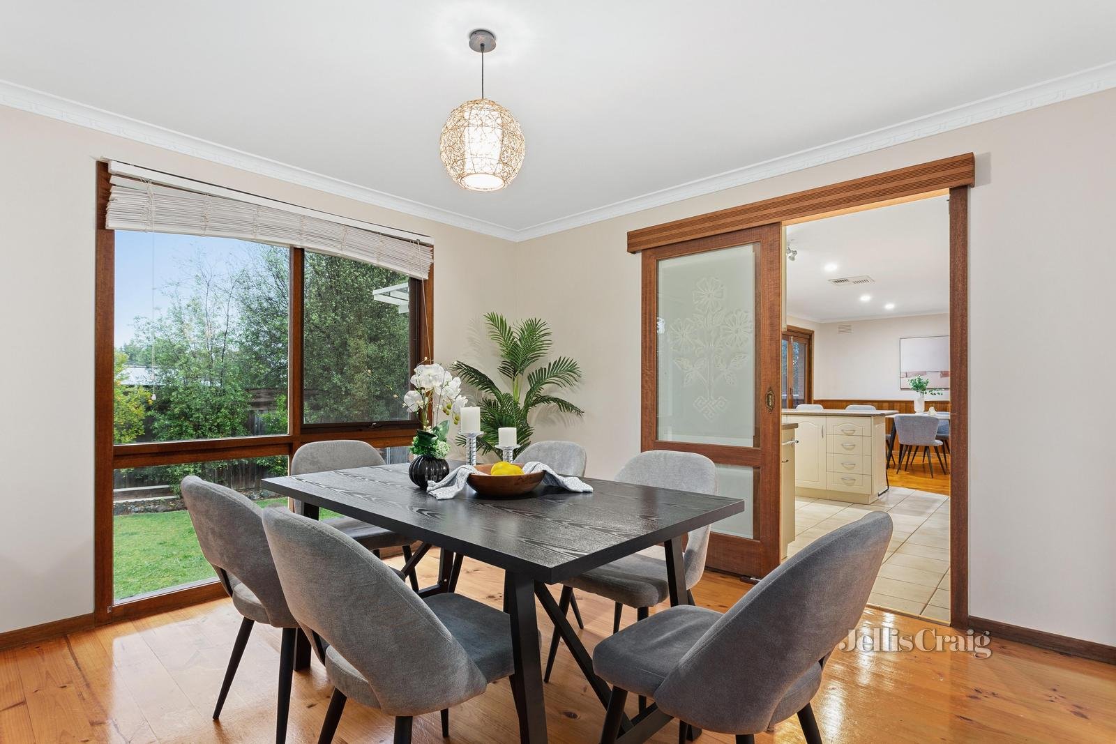 22 Bizley Street, Mount Waverley image 6