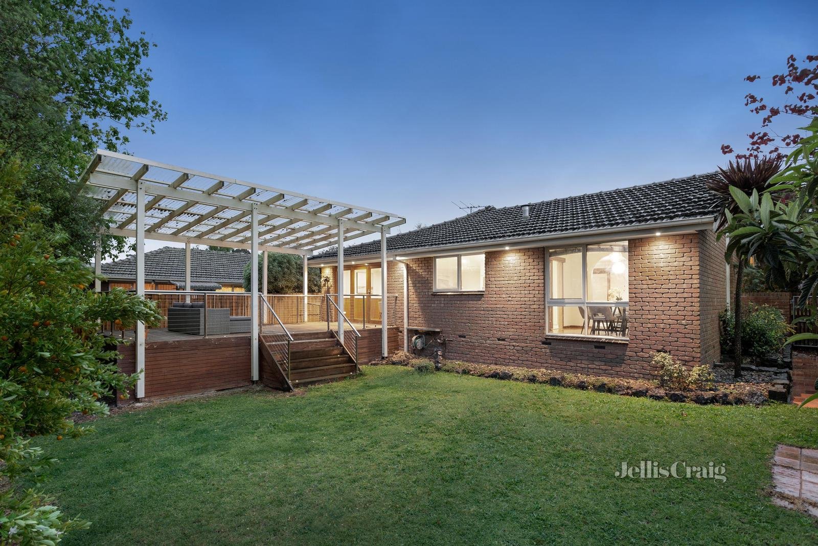 22 Bizley Street, Mount Waverley image 12