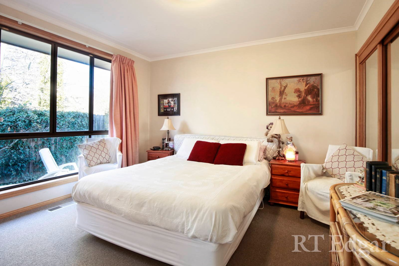 Property Gallery Thumbnail 7