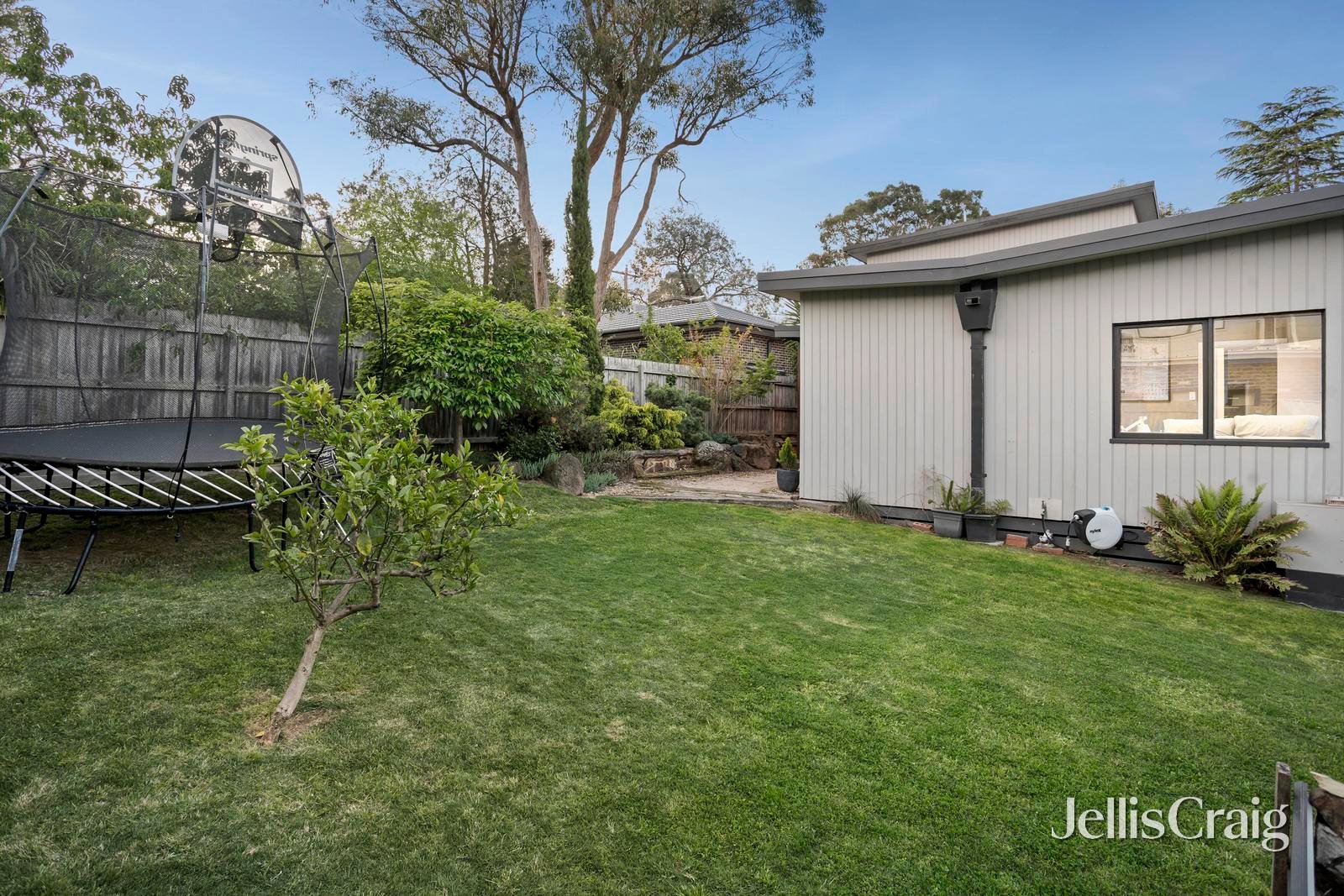 22 Blue Mist Drive, Croydon South image 12