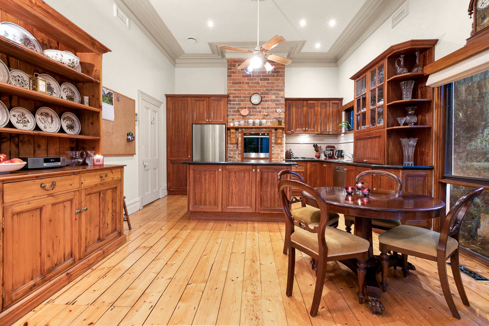 Property Gallery Thumbnail 5