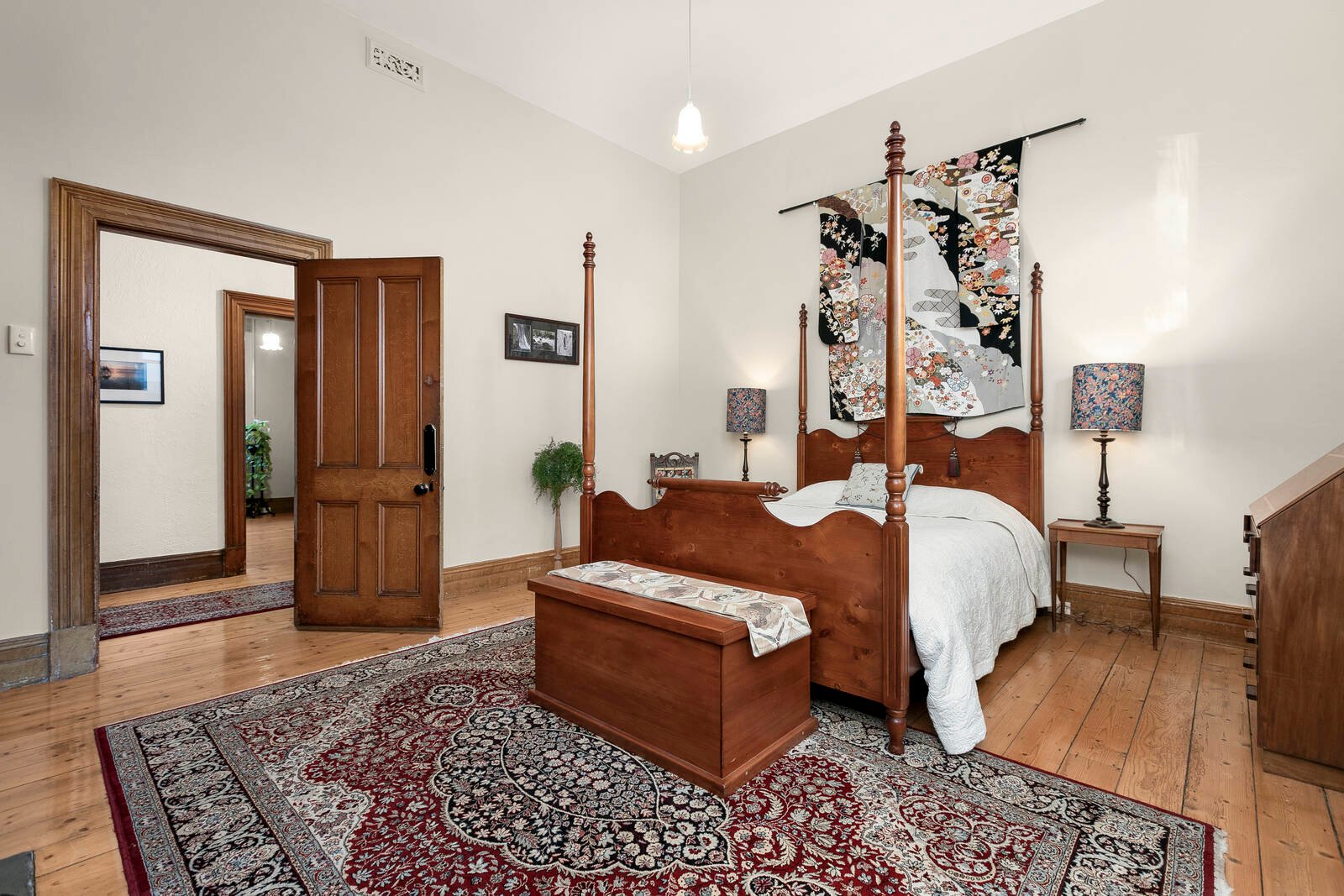 Property Gallery Thumbnail 6