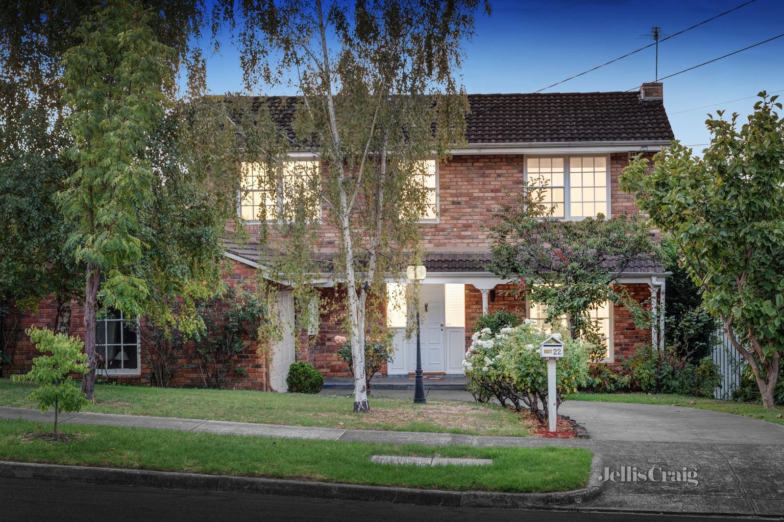 22 Brendan Avenue, Doncaster image 1