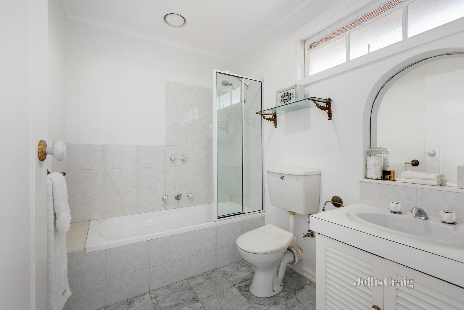 22 Brendan Avenue, Doncaster image 8