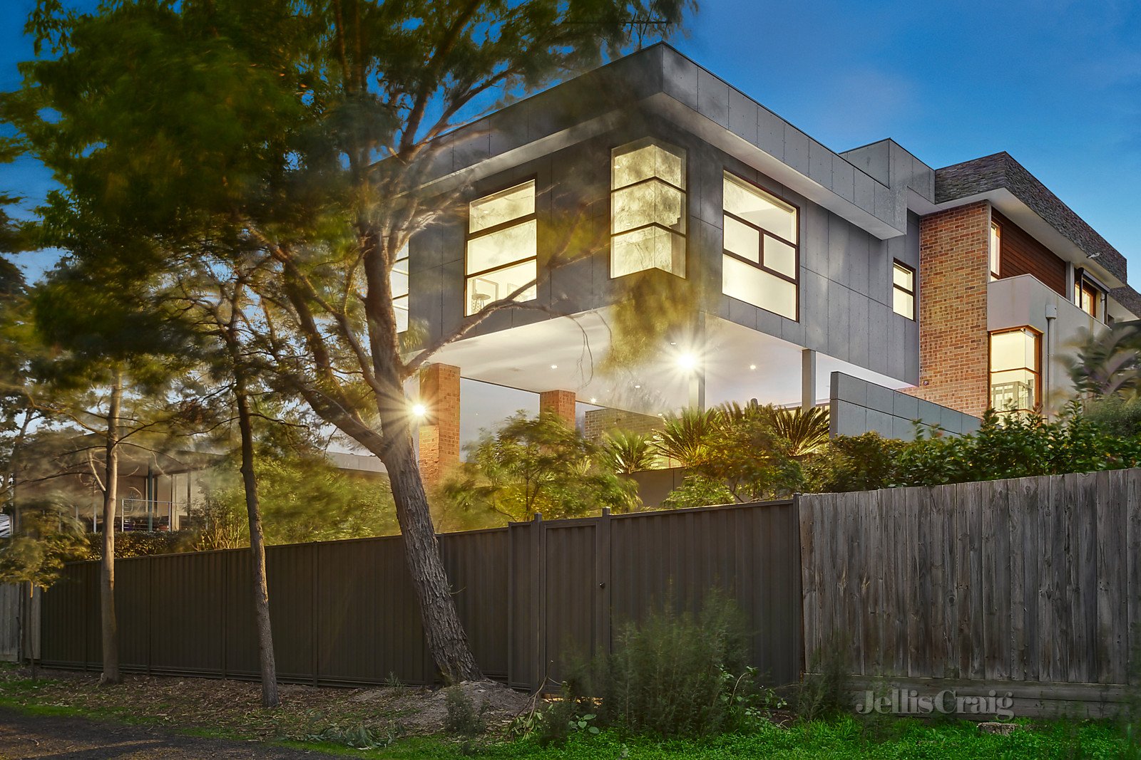 22 Bruce Street, Mount Waverley image 9