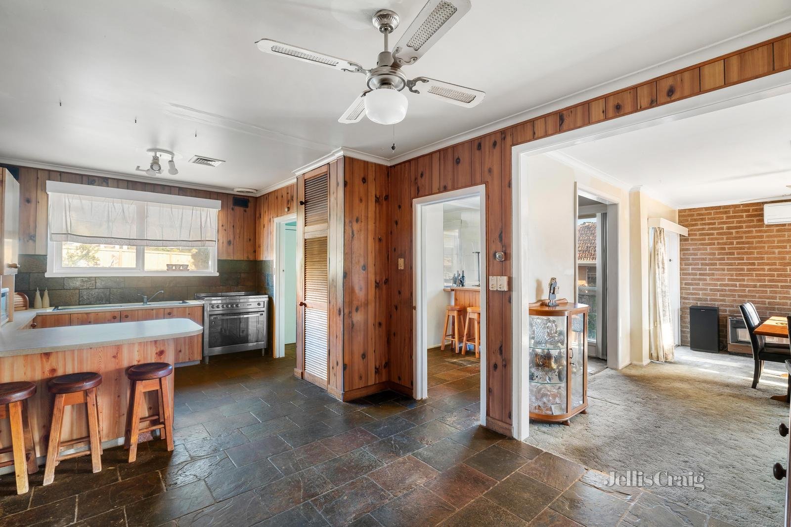 22 Buckingham Crescent, Doncaster image 5