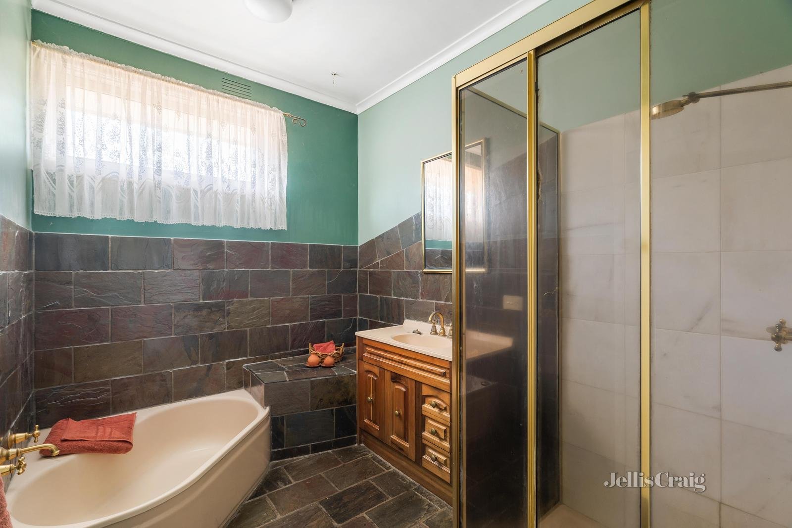 22 Buckingham Crescent, Doncaster image 8