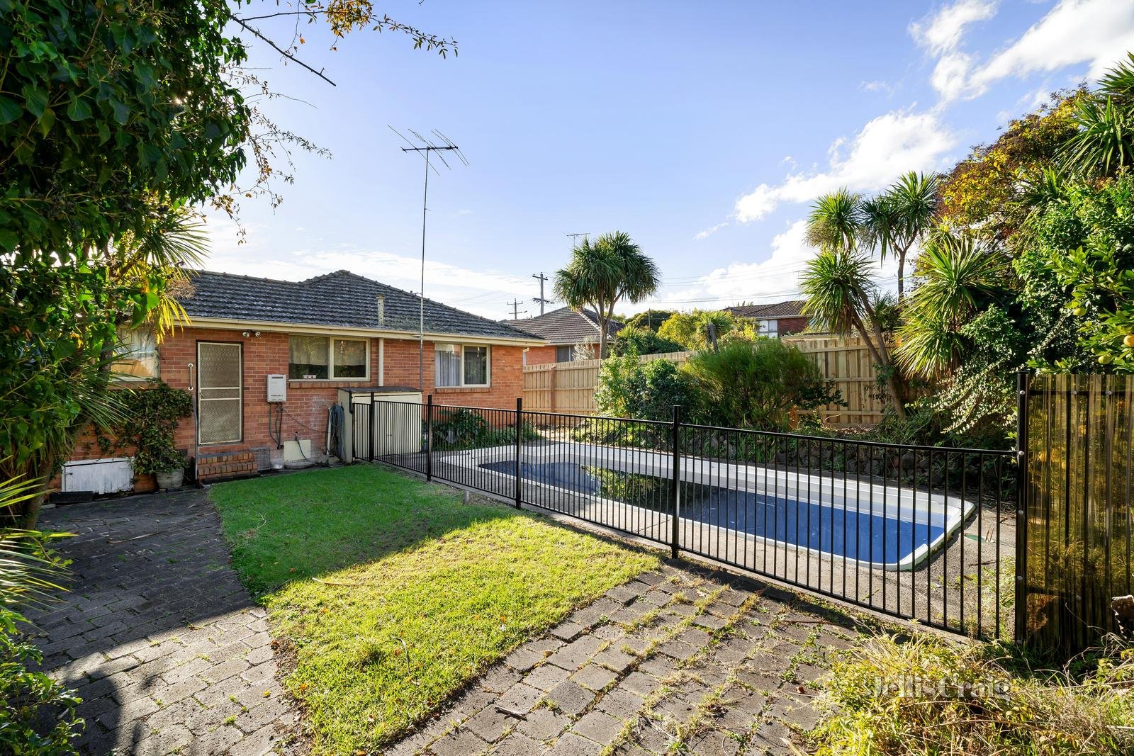 22 Buckingham Crescent, Doncaster image 9
