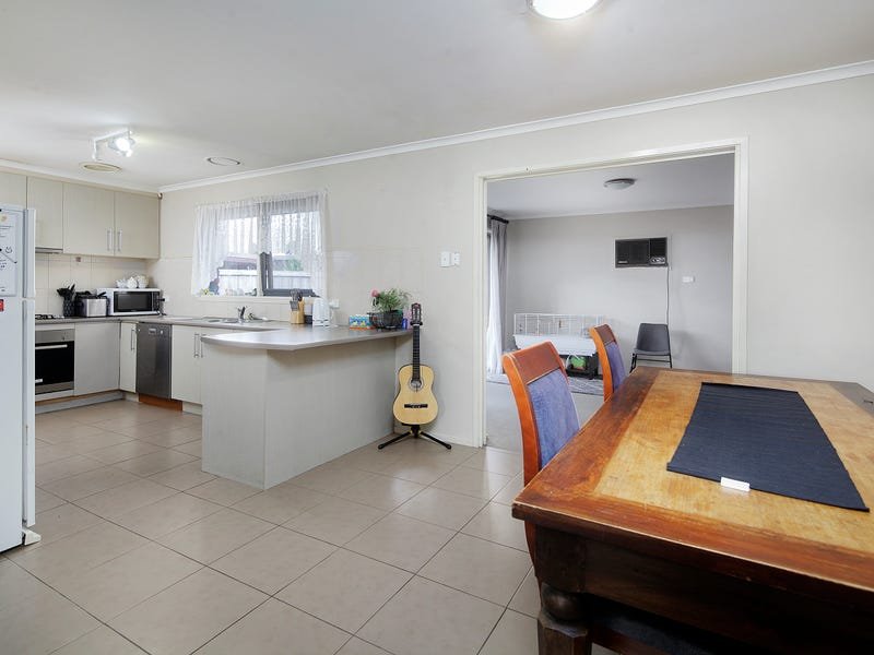 Property Gallery Thumbnail 3