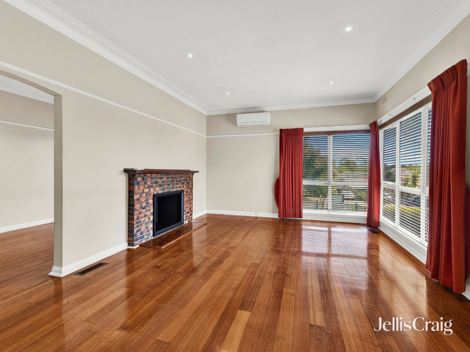 22 Campbell Parade, Box&nbsp;Hill&nbsp;South image 3