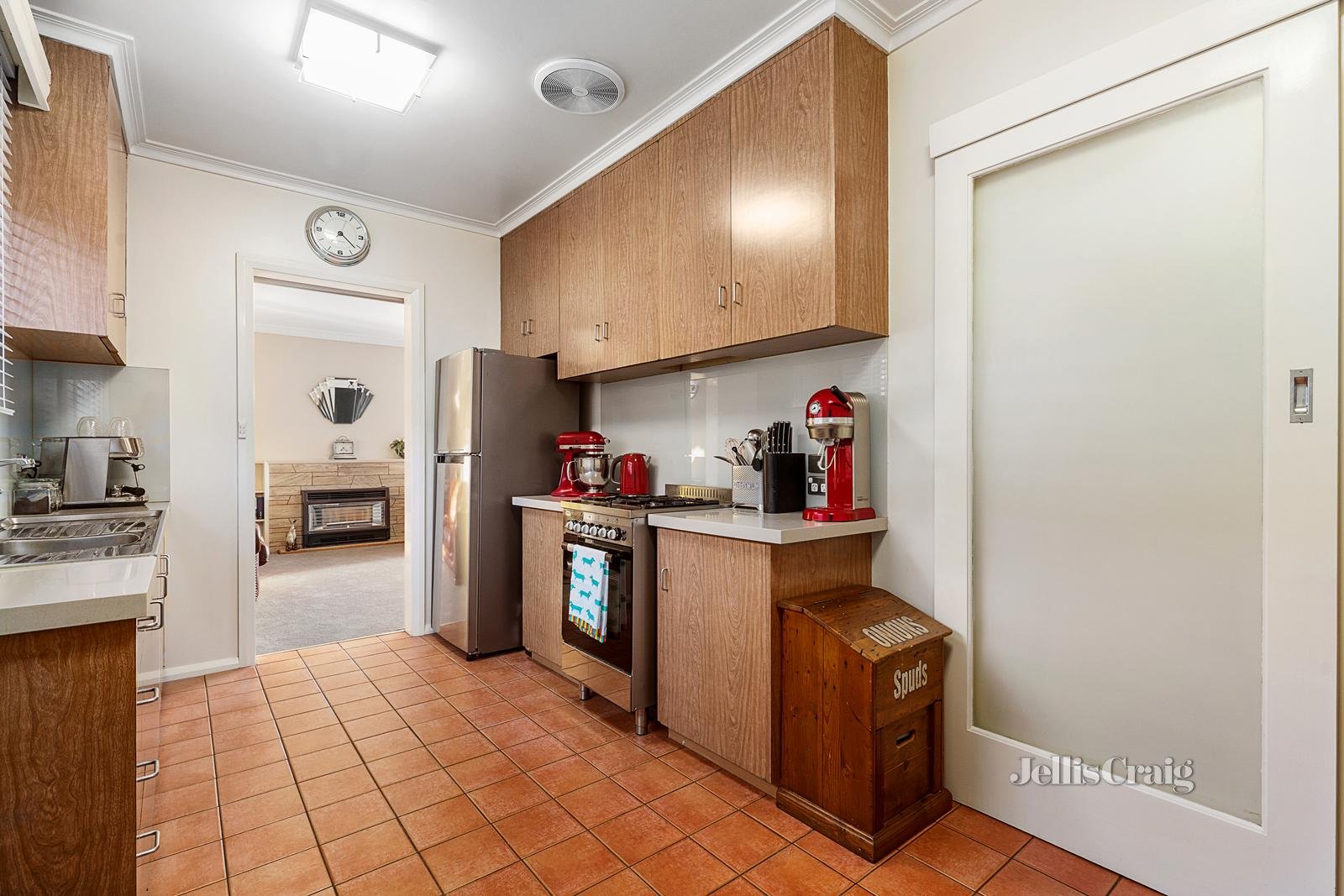 2/2 Capitol Avenue, Mckinnon image 6