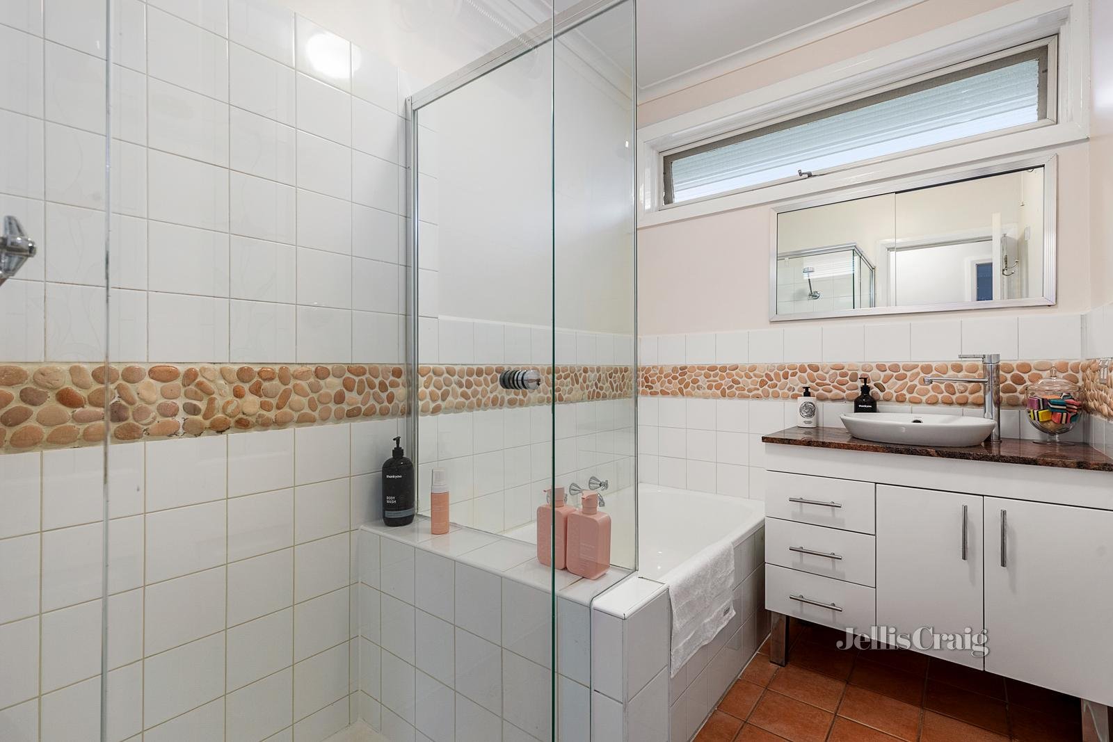 2/2 Capitol Avenue, Mckinnon image 9