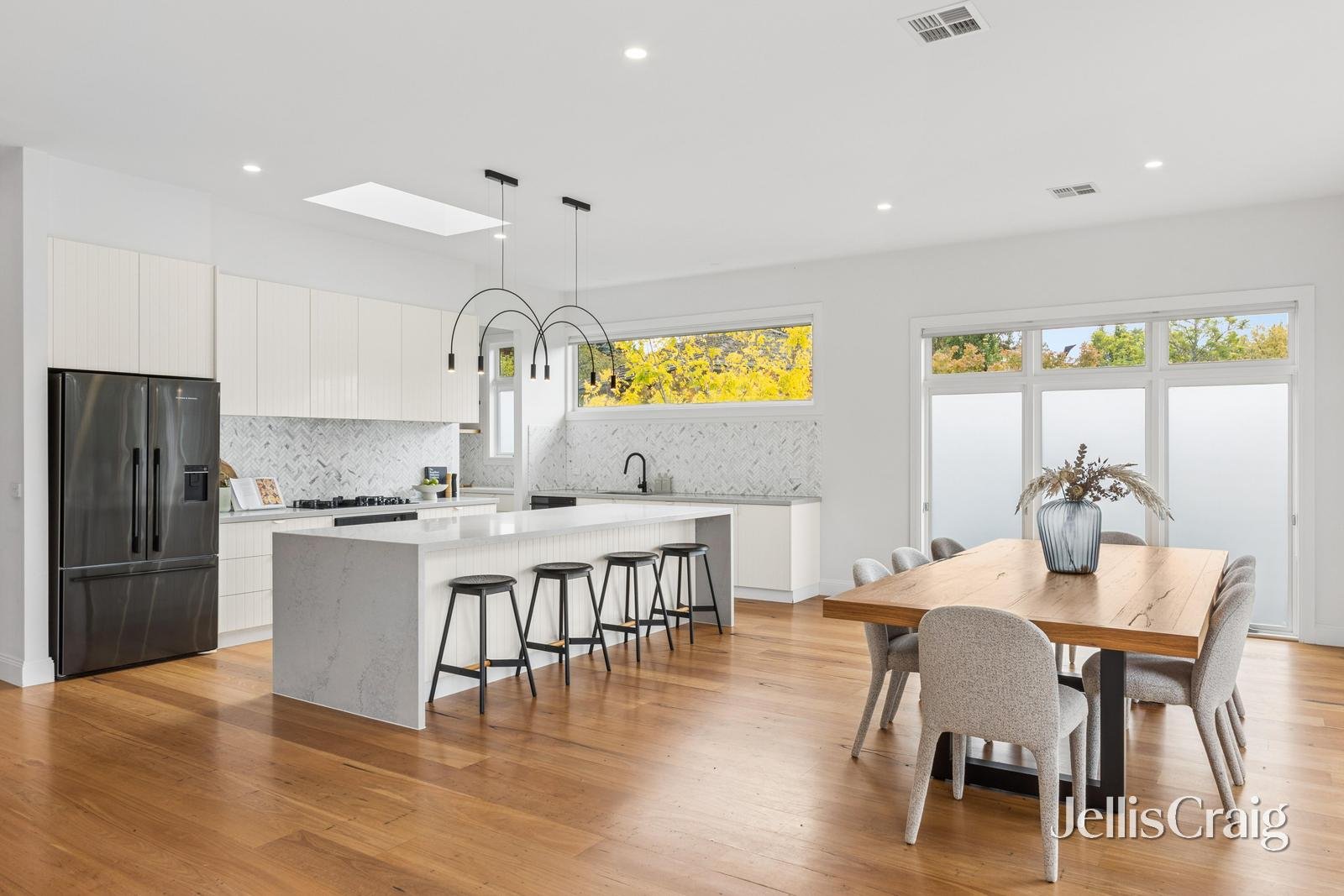 22 Cass Avenue, Croydon image 4