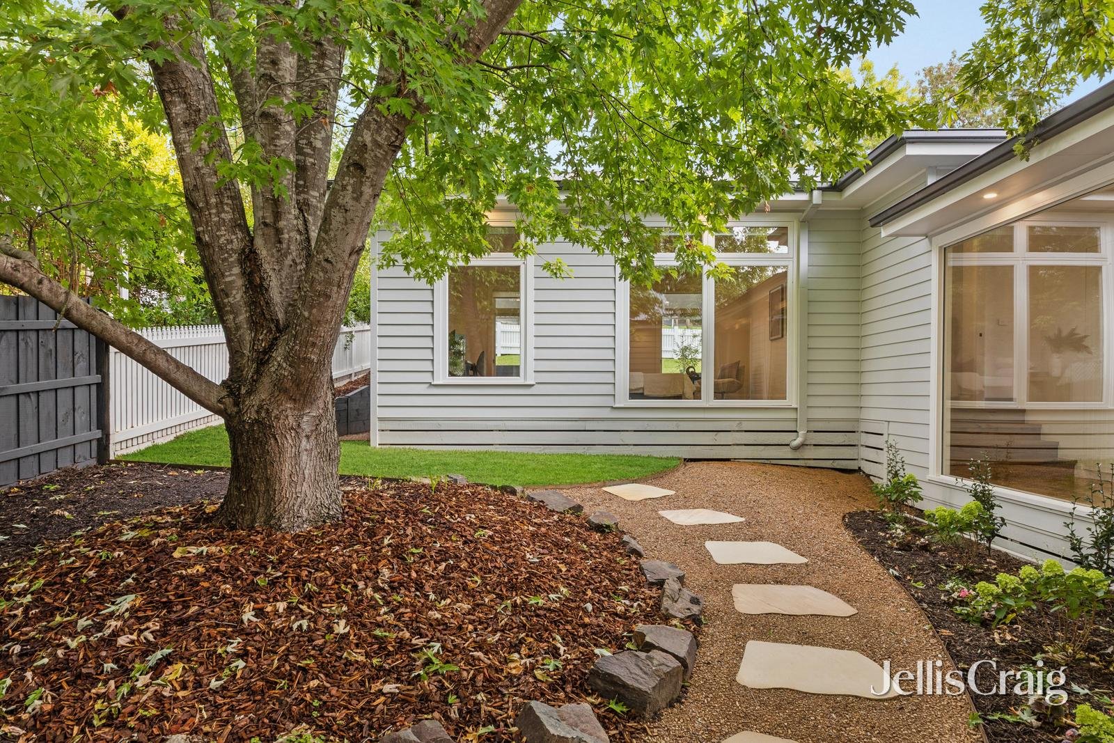 22 Cass Avenue, Croydon image 17