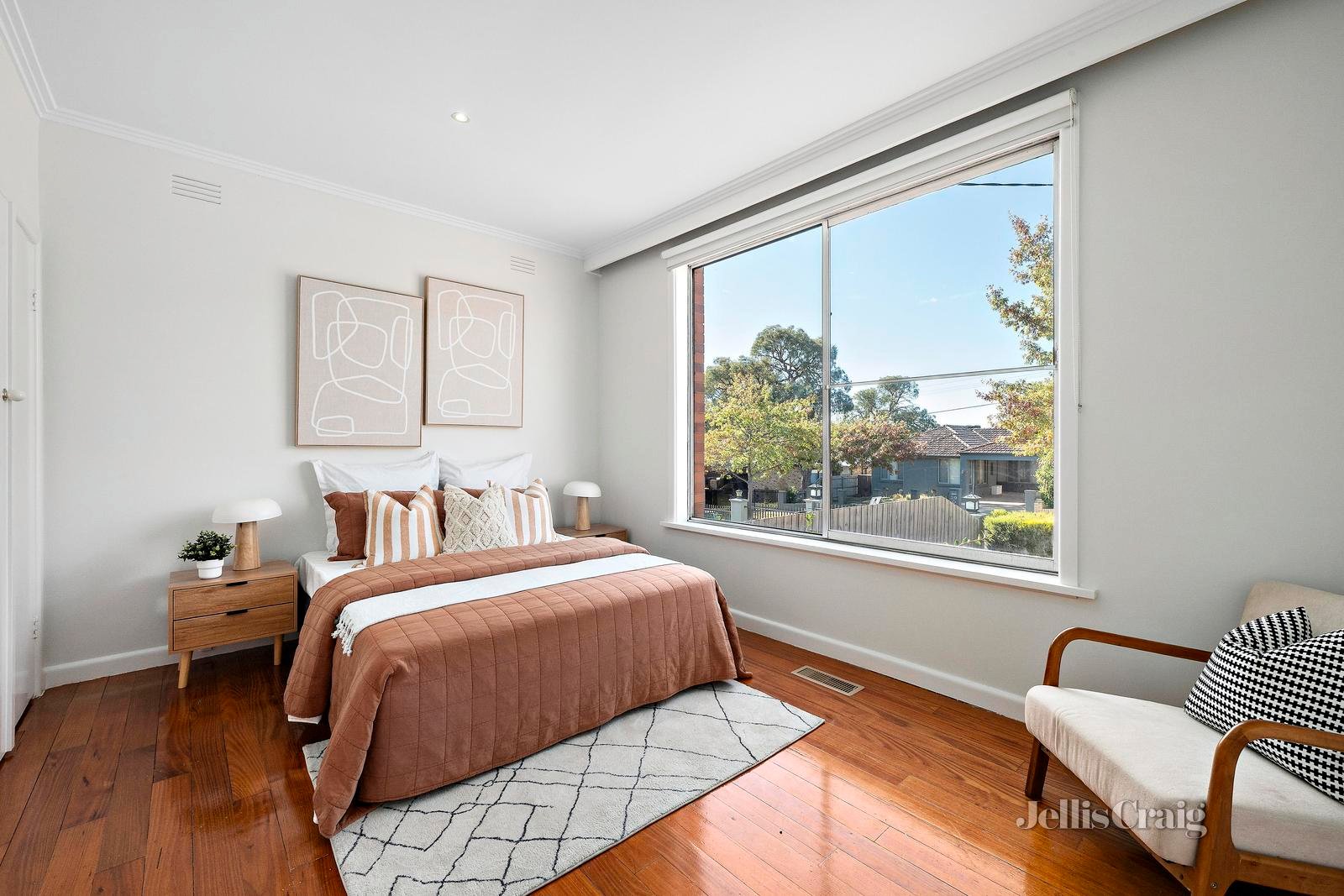 22 Chessell Street, Mont Albert North image 5