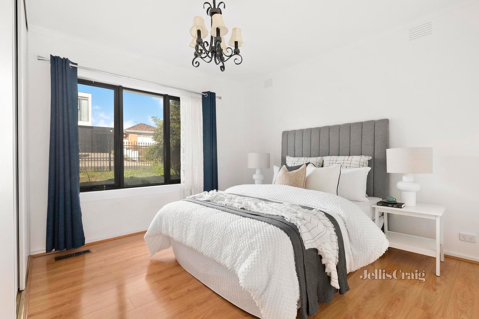 22 Clarks Road, Keilor East image 6
