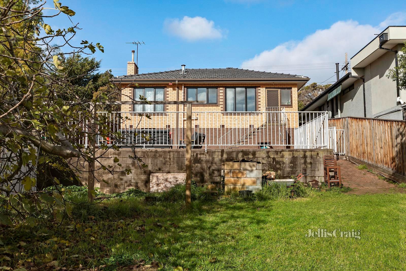 22 Clarks Road, Keilor East image 8
