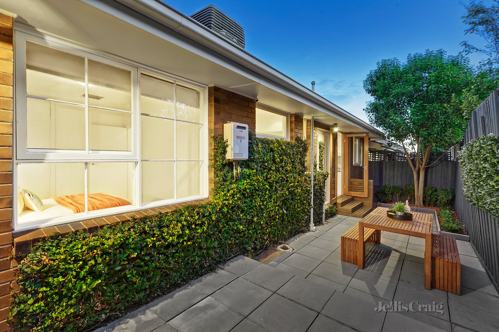 2/2 Clifton Road, Hawthorn East image 8