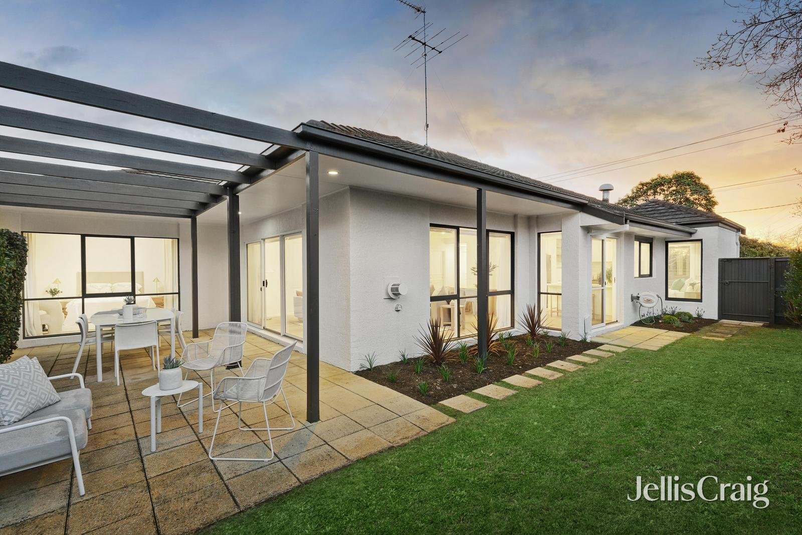 22 Cooloongatta Road, Camberwell image 10