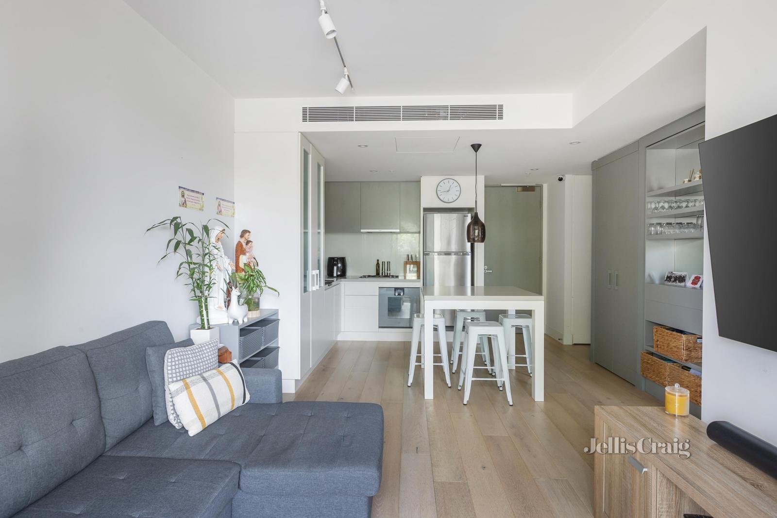 22 Coppin Street, Richmond image 1