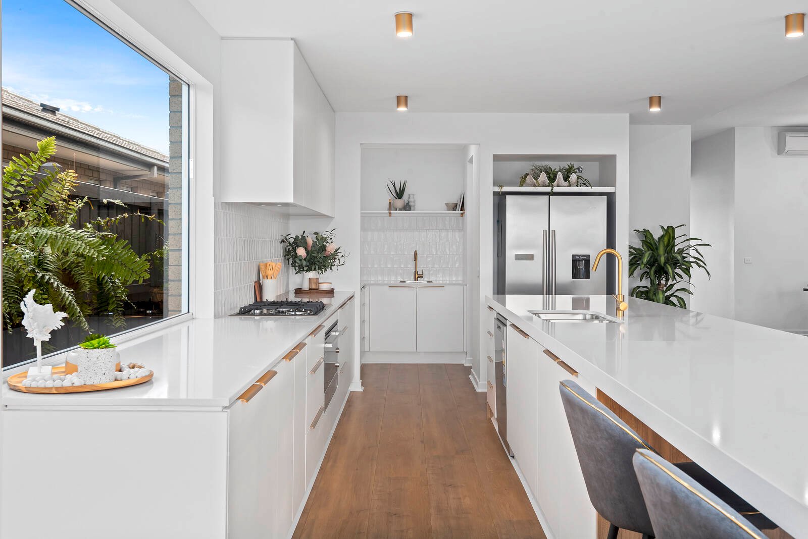 Property Gallery Thumbnail 6