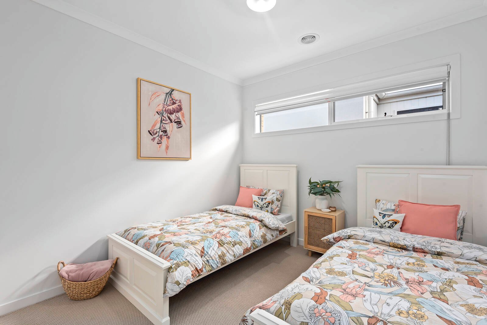 Property Gallery Thumbnail 9